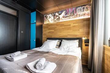 Фото номера Двухместный номер с 1 кроватью и общей ванной комнатой Хостелы Time Hostel &amp; Apartments г. Йювяскюля 5