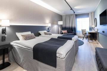 Фото номера Standard Family Three Отель Scandic Jyväskylä Station г. Йювяскюля 2