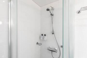 Фото номера Стандартный двухместный номер с 2 отдельными кроватями Отель Scandic Jyväskylä City г. Йювяскюля 14