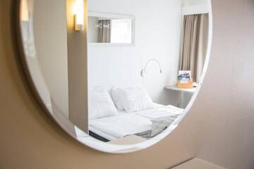 Фото номера Стандартный одноместный номер Отель Finlandia Hotel Alba г. Йювяскюля 16