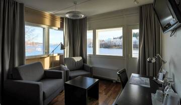 Фото номера Junior Suite with Sauna - No pets allowed Отель Finlandia Hotel Alba г. Йювяскюля 2