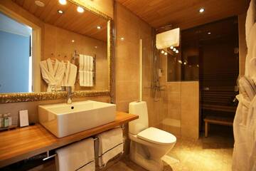 Фото номера Люкс Отель Boutique Hotel Yöpuu г. Йювяскюля 7